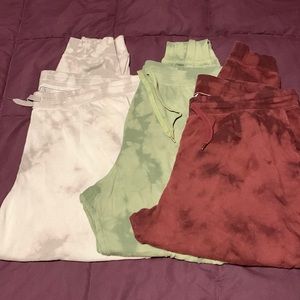 Lot of old navy sweatpants tie dye look. Size xxl